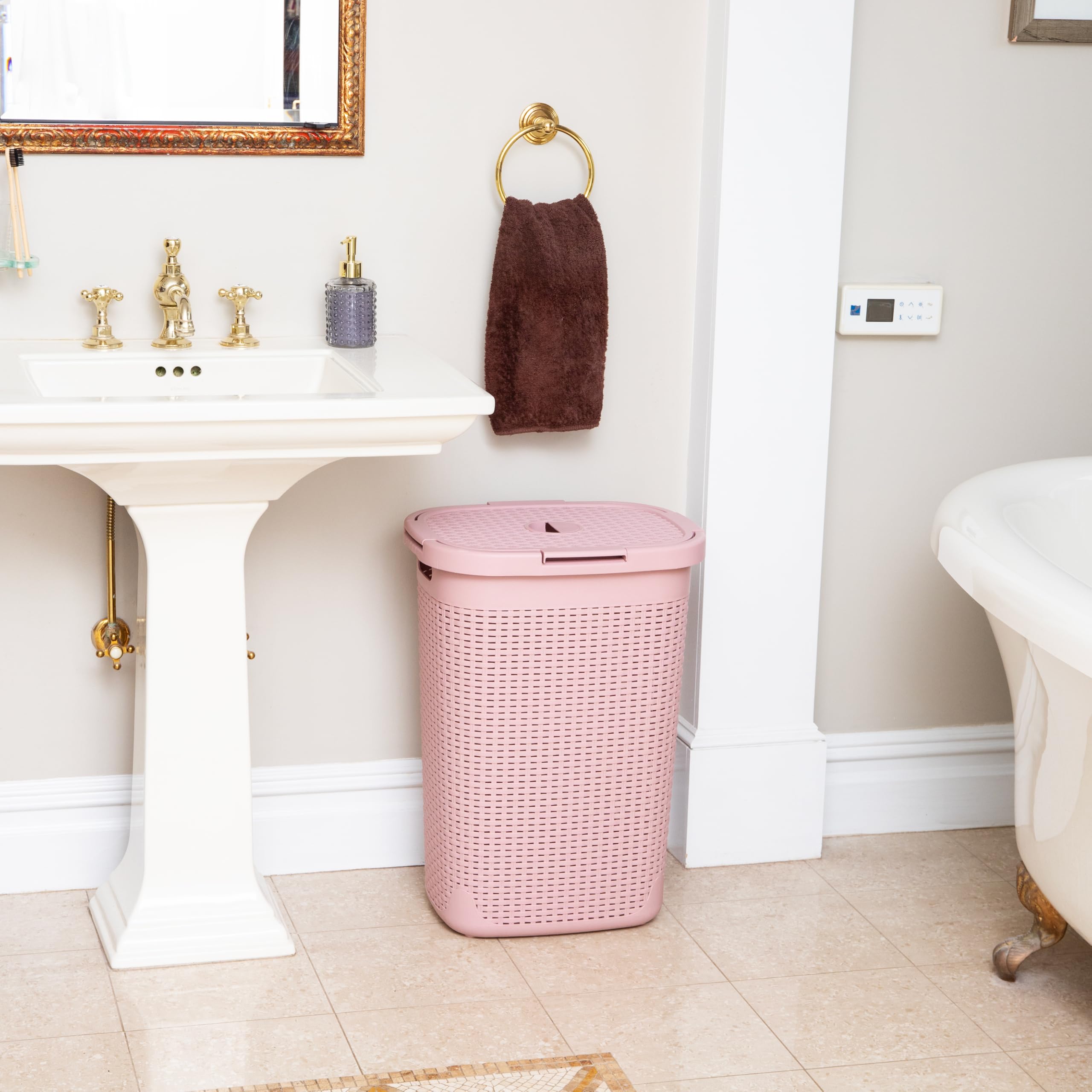 Mind Reader Slim Hamper integrated handles make lifting easy.