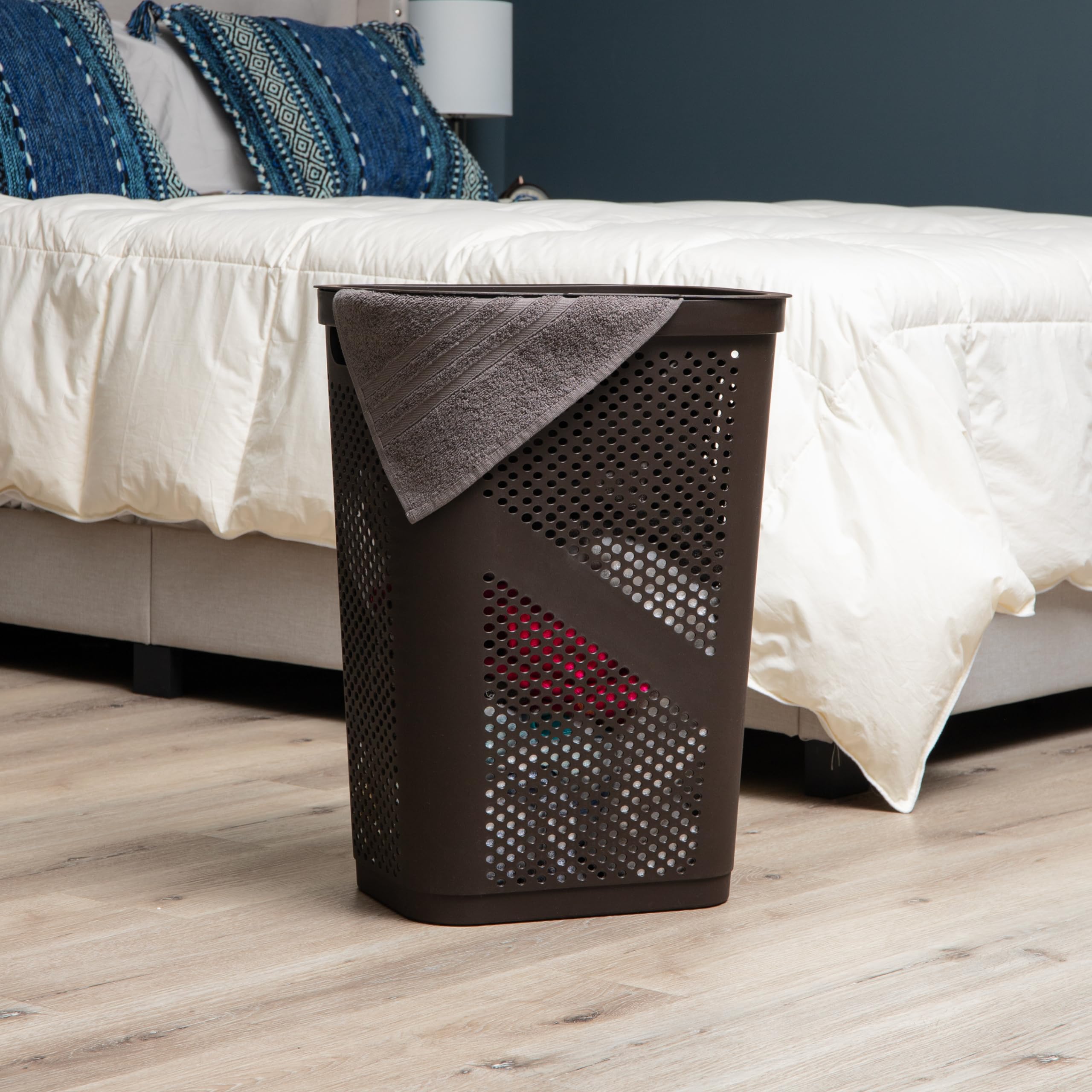 Mind Reader with ventilated sides for airflow and odor control.
