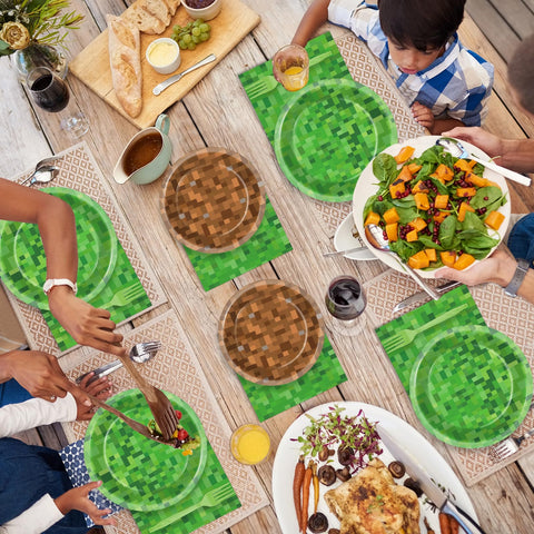 MinFyberd pixel-themed tableware set helps host 50 guests smoothly