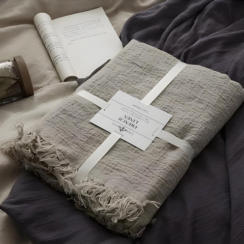 MINUPWELL linen blanket soft texture close-up showing cozy comfort