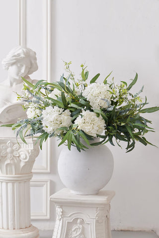 MissPIN fade-resistant faux branches with UV protection suitable for indoor and outdoor use