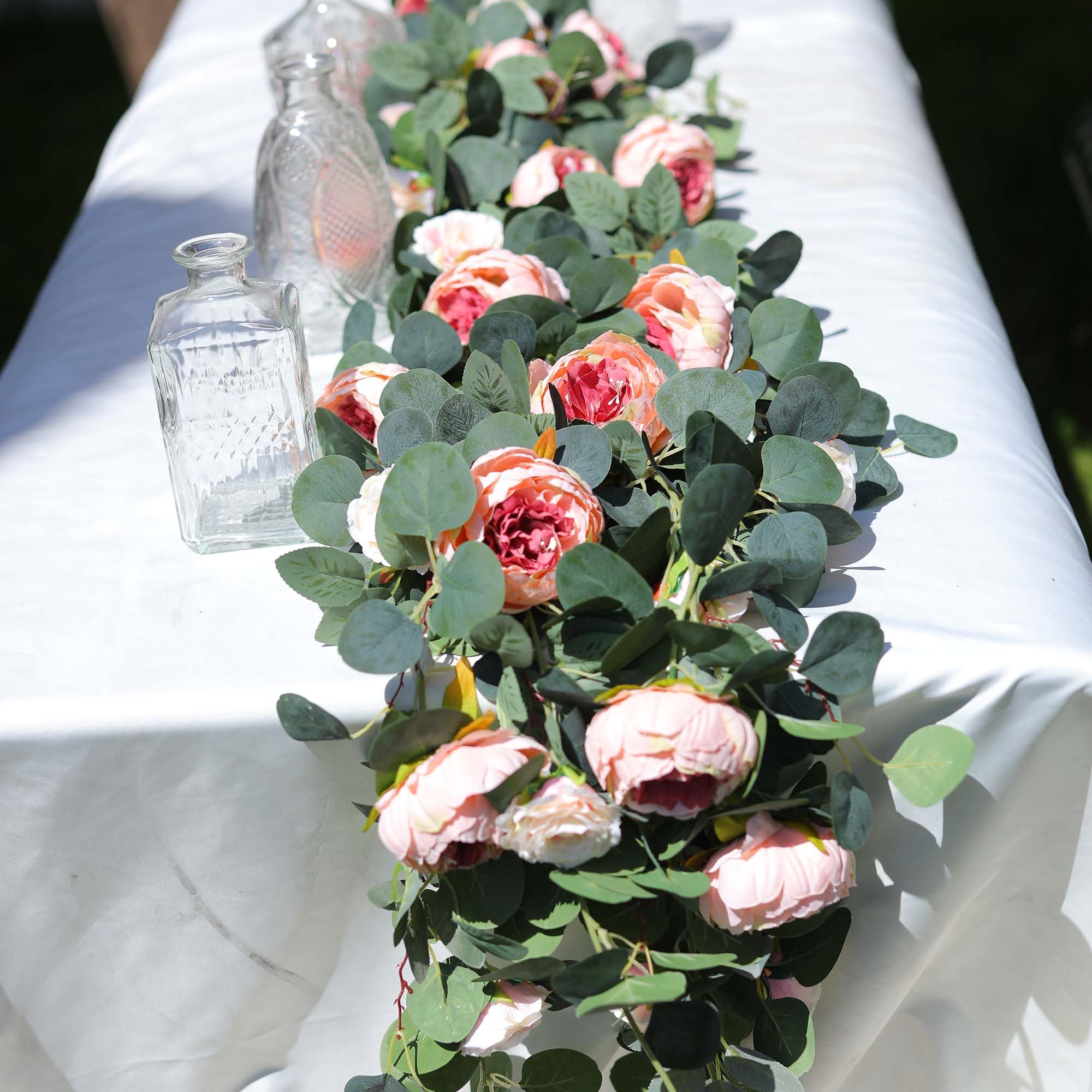 MISSPIN 70.8-inch vine length offers flexible arrangement for multiple wedding and event setups.