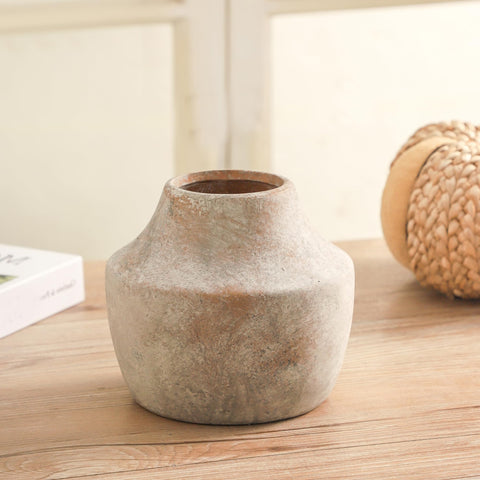 Mitt&Ditt farmhouse vase with neutral glaze complements modern and traditional decor