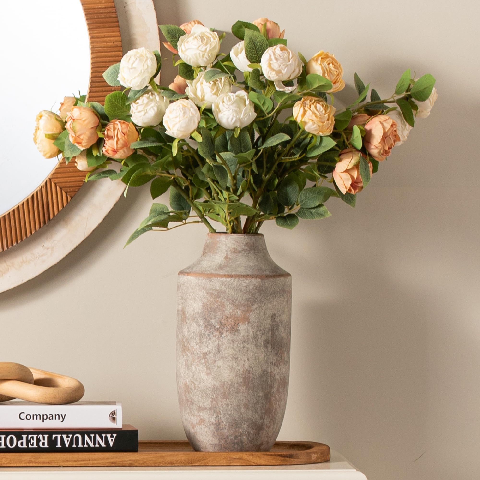 Mitt&Ditt vase showcases 12.5-inch height for tall stems.