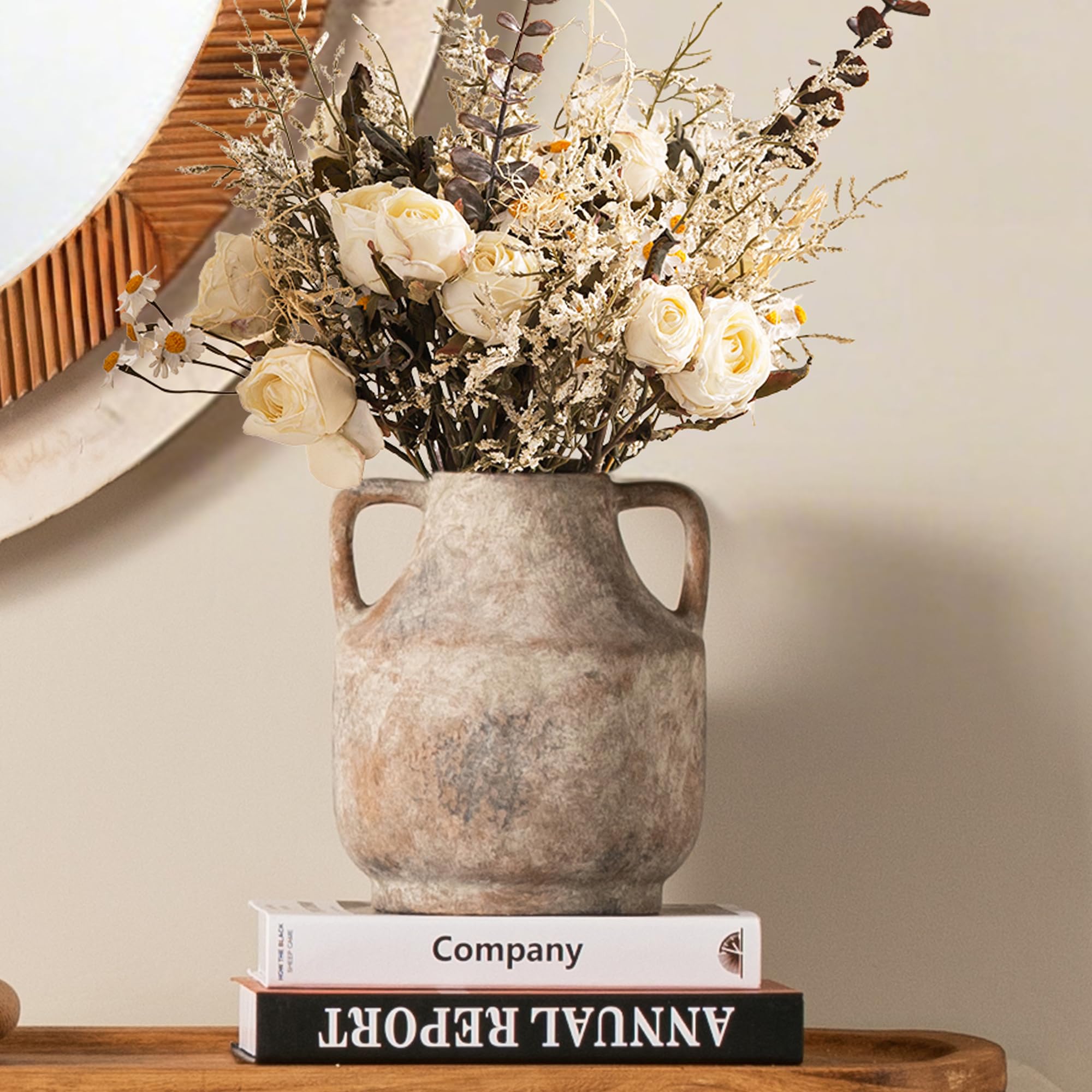 Mitt&Ditt off white decorative vase with handles suits entryways