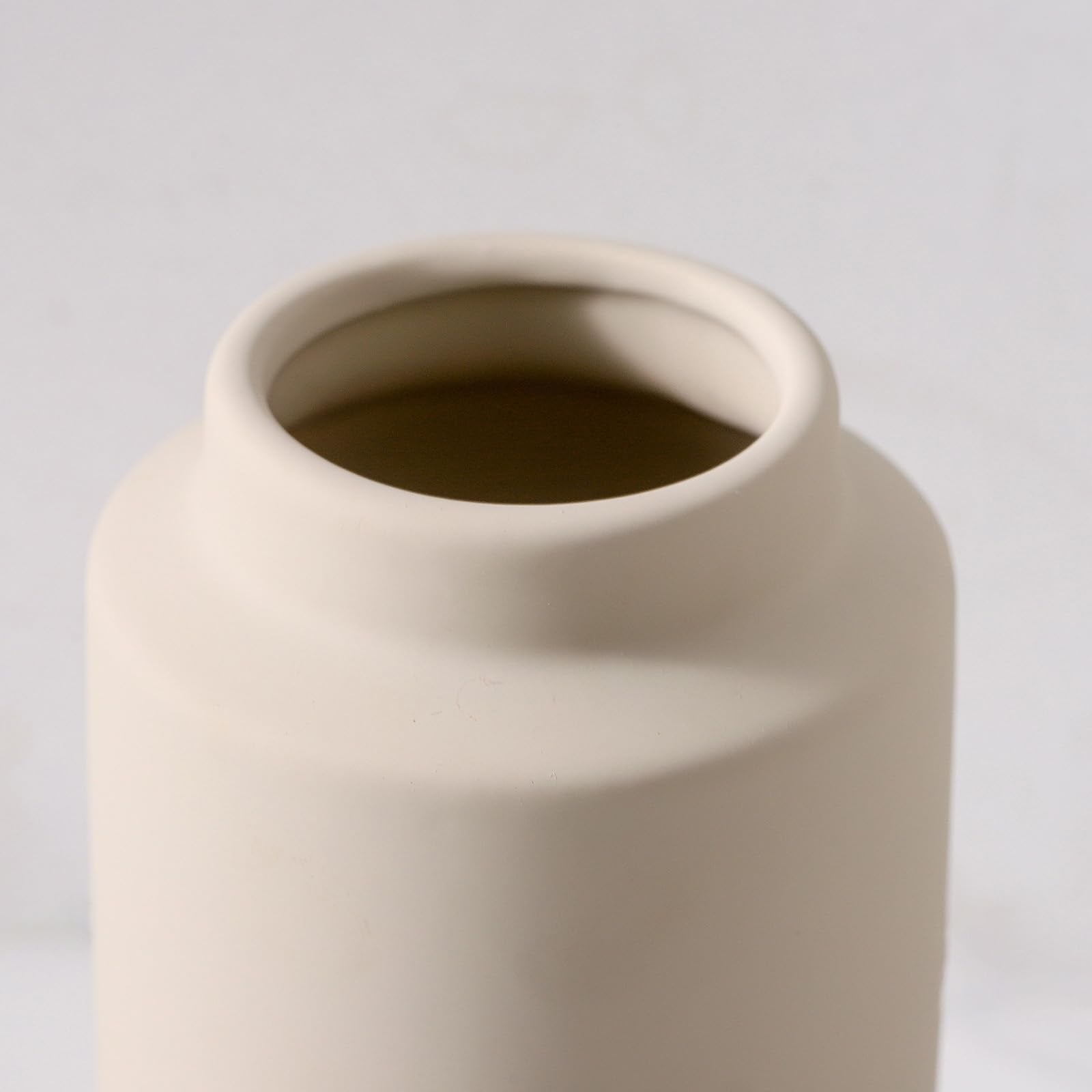 Mitt&Ditt rustic vase suitable for holidays and gifting.