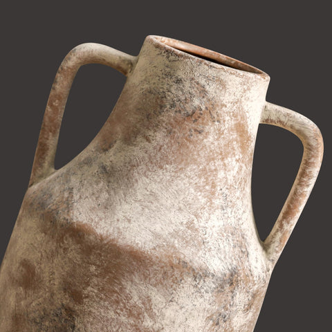 Mitt&Ditt versatile vase suits classic, farmhouse, minimalist, and boho styles.