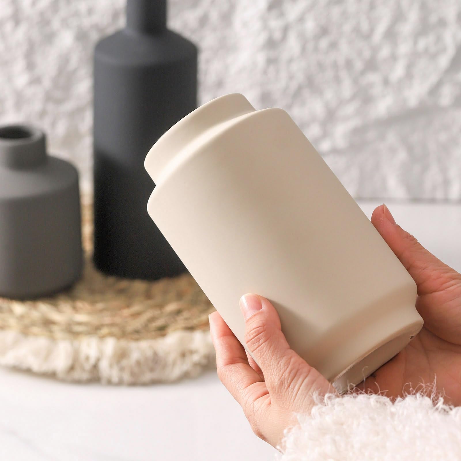 Mitt&Ditt waterproof interior vase supports fresh flower displays.
