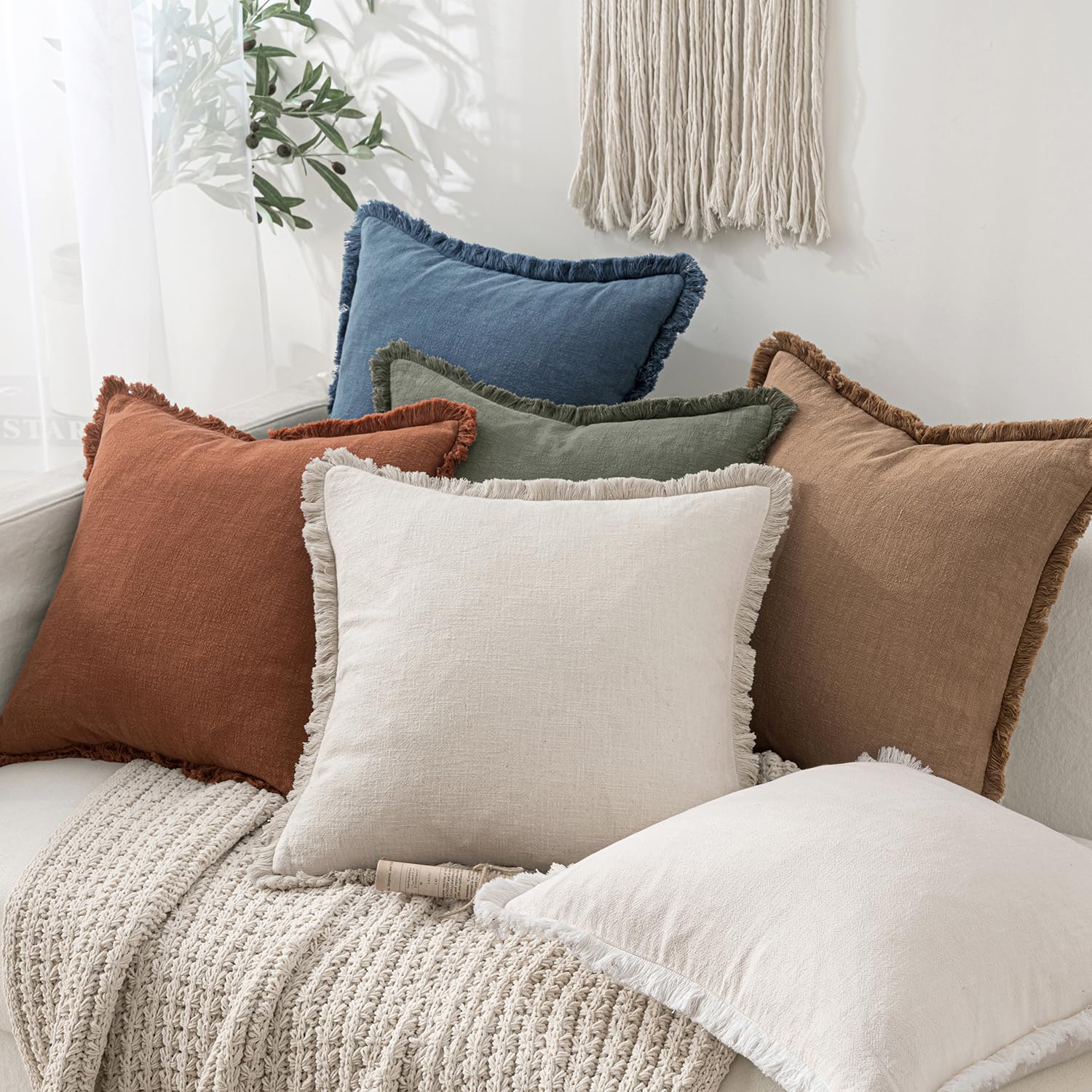 MIULEE easy-care cover is machine washable for quick refresh on couches.