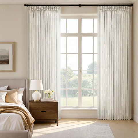 MIULEE versatile two-panel setup suitable for bedrooms and living rooms.