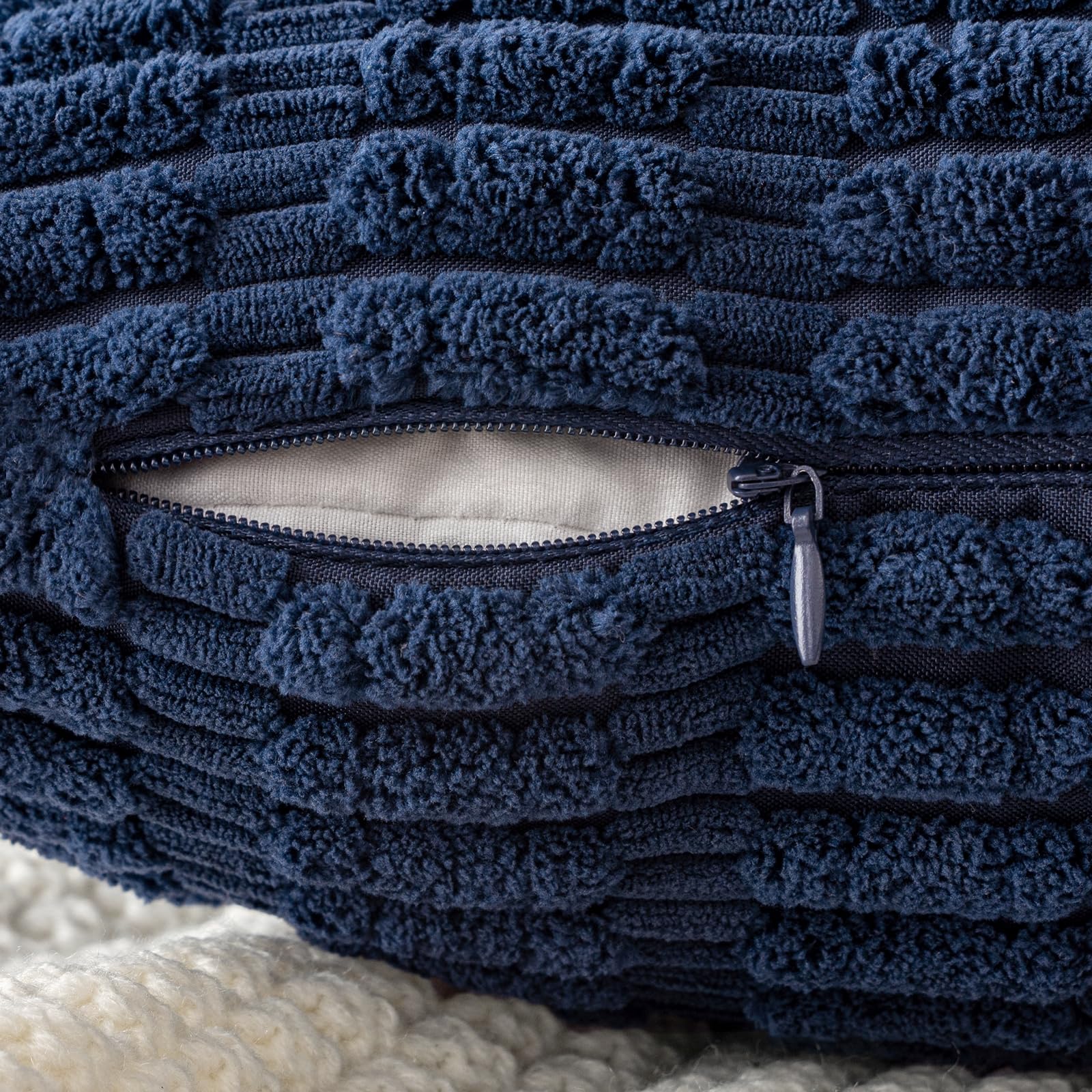 MIULEE easy-care fabric supports gentle washing and long-lasting color.