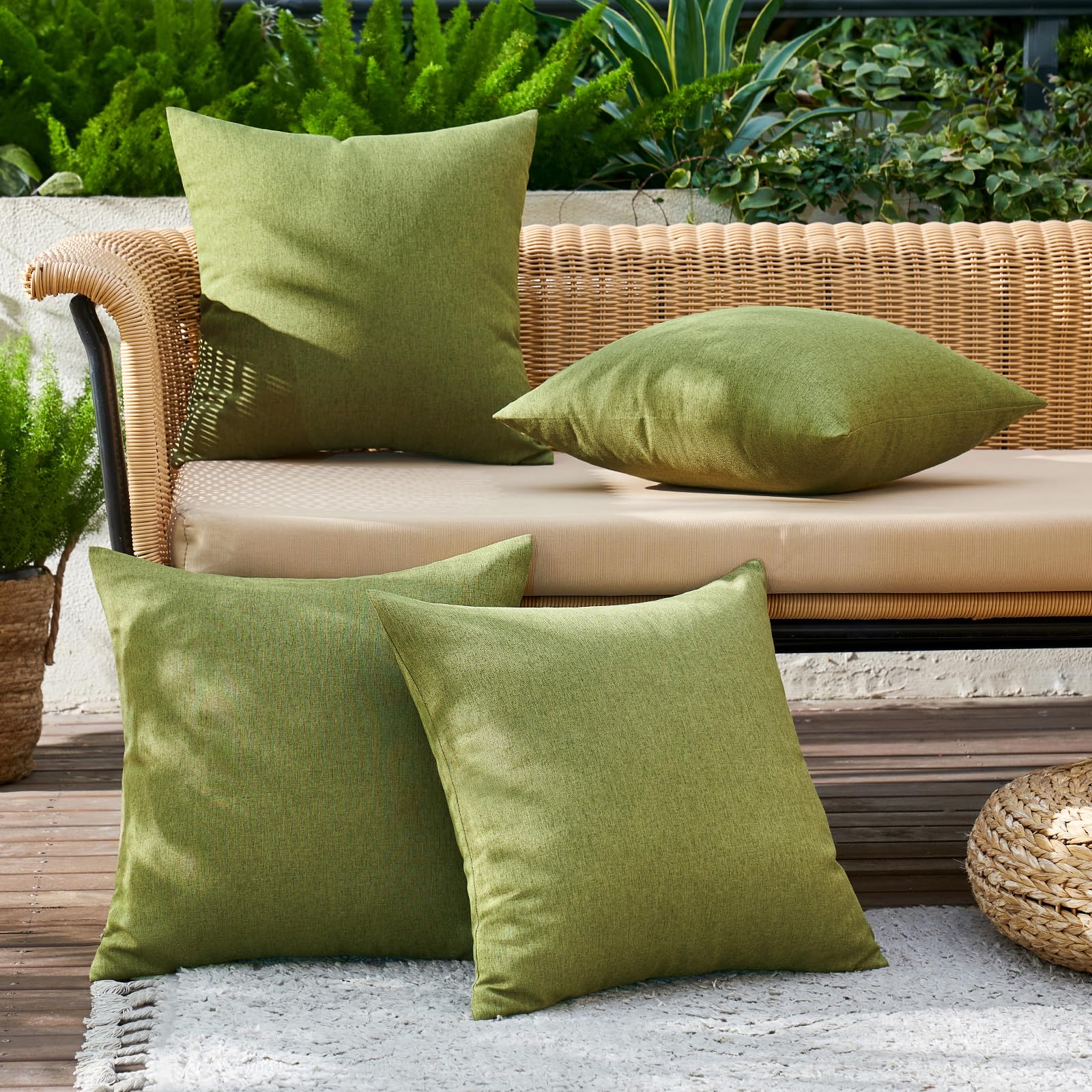 MIULEE green pillow cover water-resistant fabric close-up for outdoor use