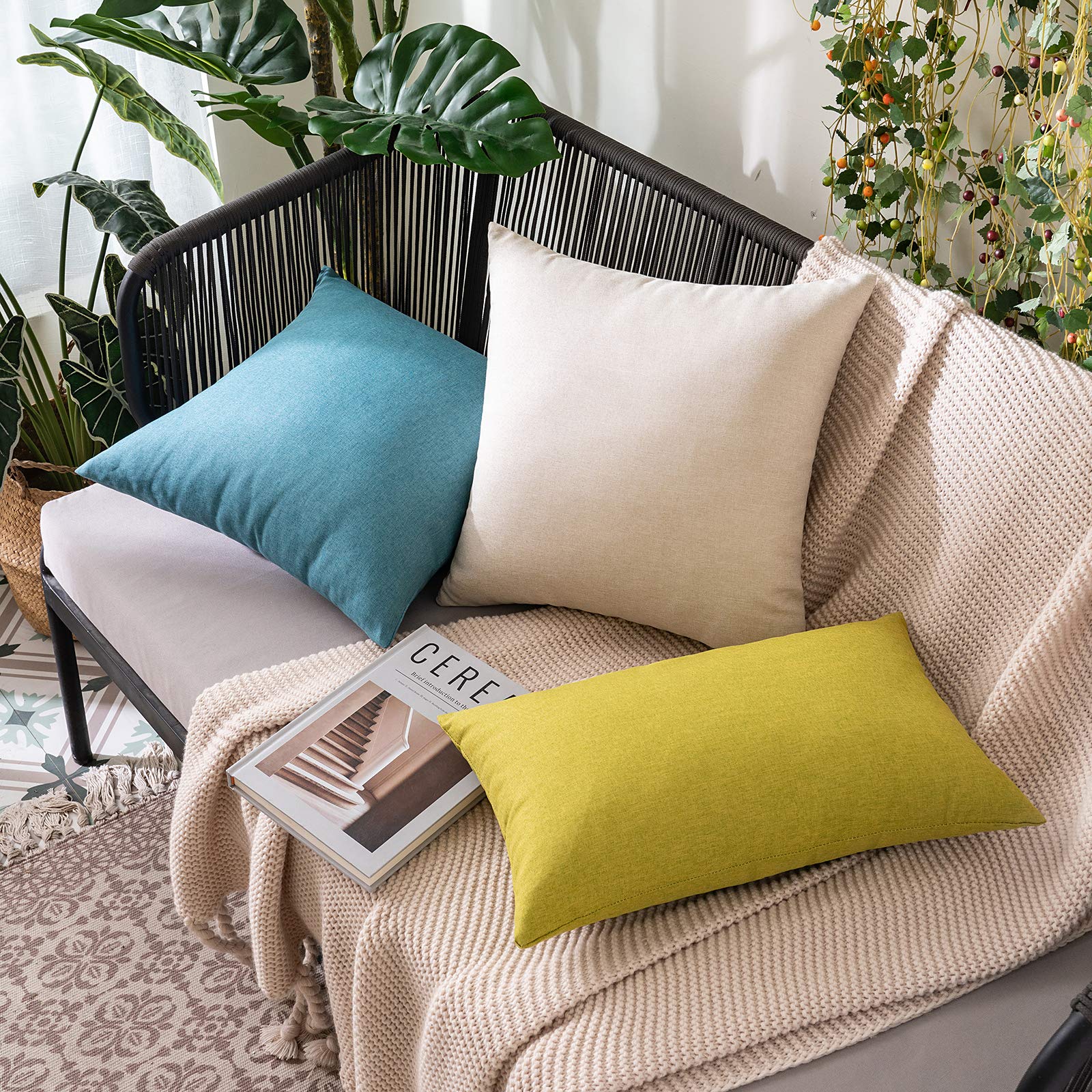 MIULEE hidden zipper pillow cover offers neat appearance and easy cleaning.