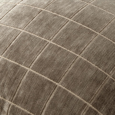 MIULEE plaid pillow cover with breathable material holds color well.