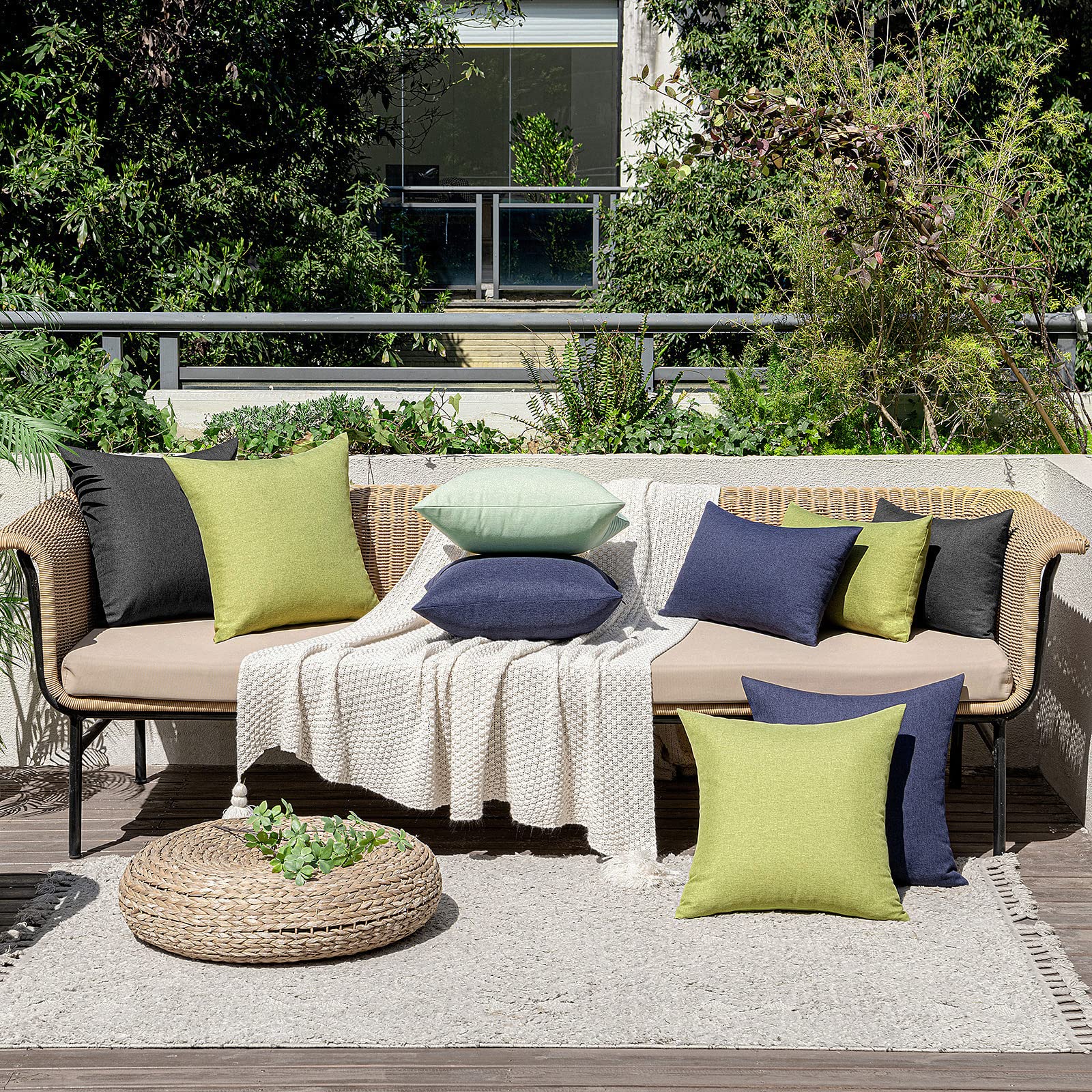 Patio scene with MIULEE cushions for stylish outdoor decor