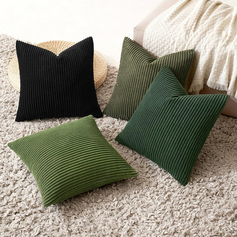 MIULEE emerald pillow cover with hidden zipper for clean styling.