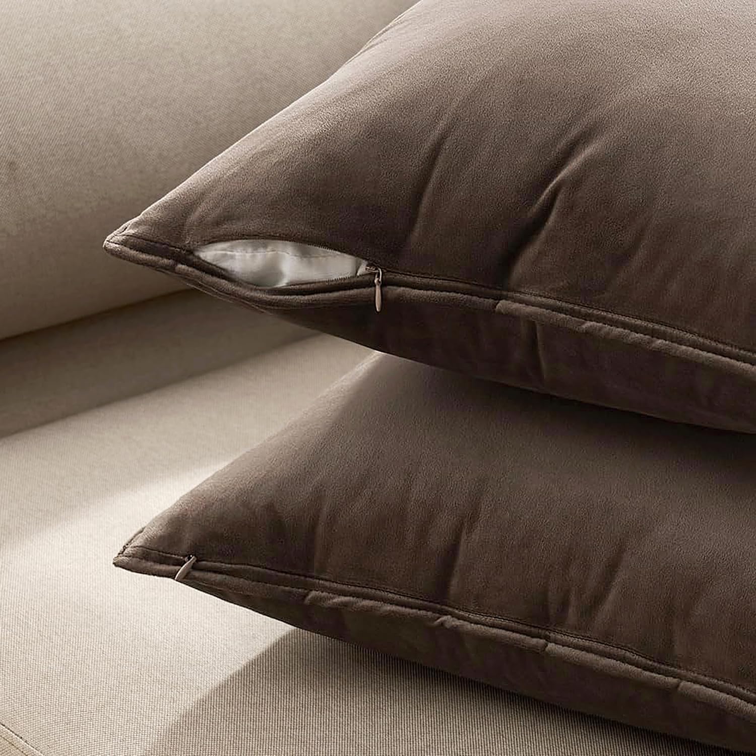MIULEE soft velvet display showing versatile decor on a chair or sofa