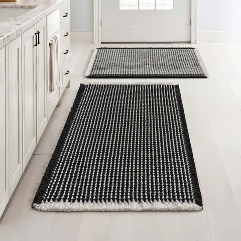 MIULEE waffle bath mats pair in black and cream for quick-dry bathroom use.