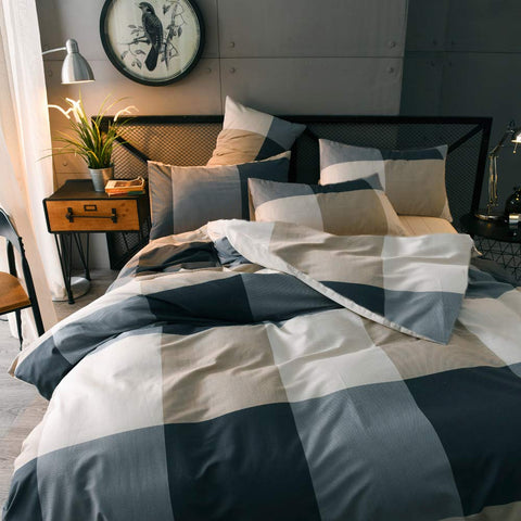 Mixinni corner loops keep duvet cover secure for a tidy bed setup.