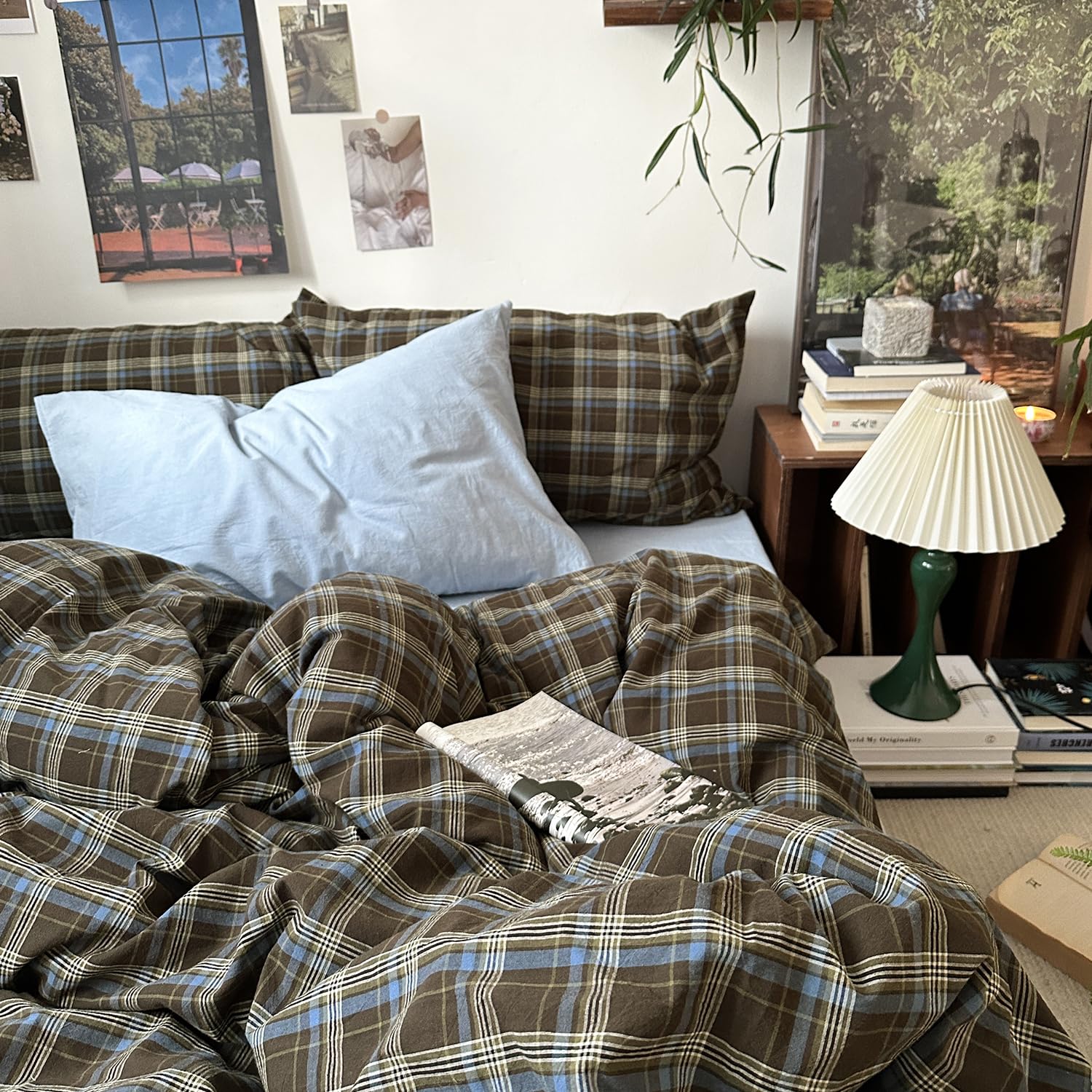 Mixinni full set neatly folded, ready to refresh your bedroom.