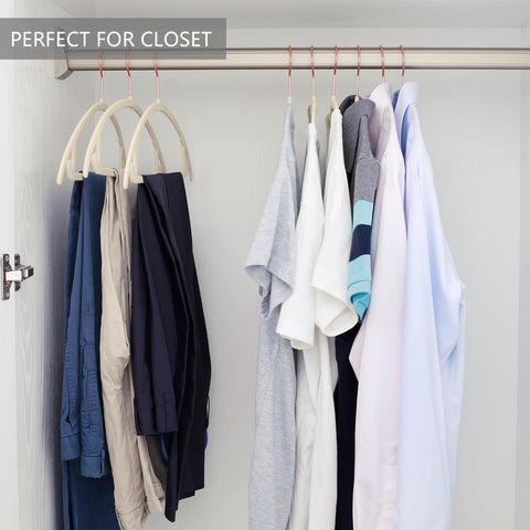 MIZGI 60-Pack Hangers neatly arranged in a closet for organization