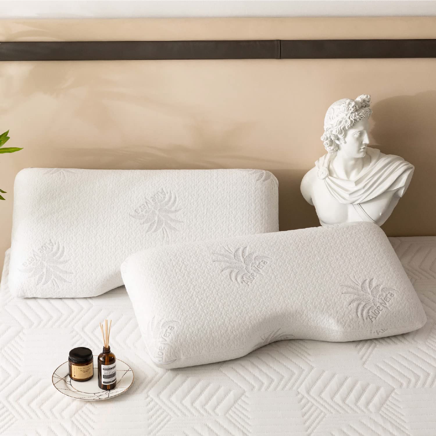MLILY EGOHOME aloe vera infused cover offers a cooler, breathable sleeping surface.