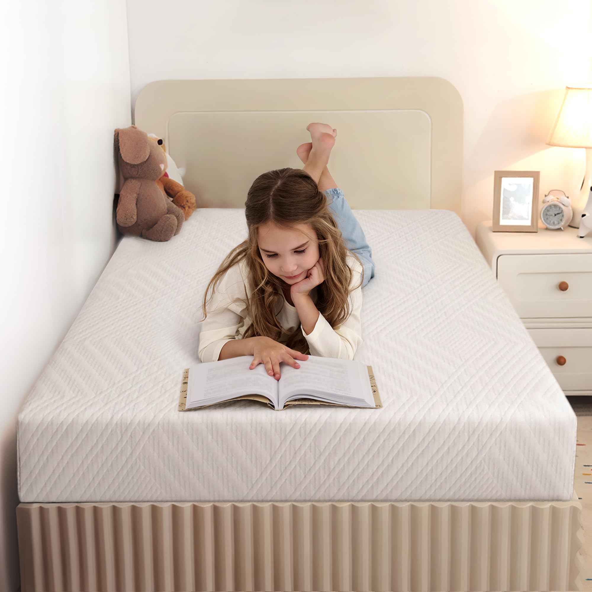 MLILY Twin Mattress box unboxing shows easy setup and compact shipping.