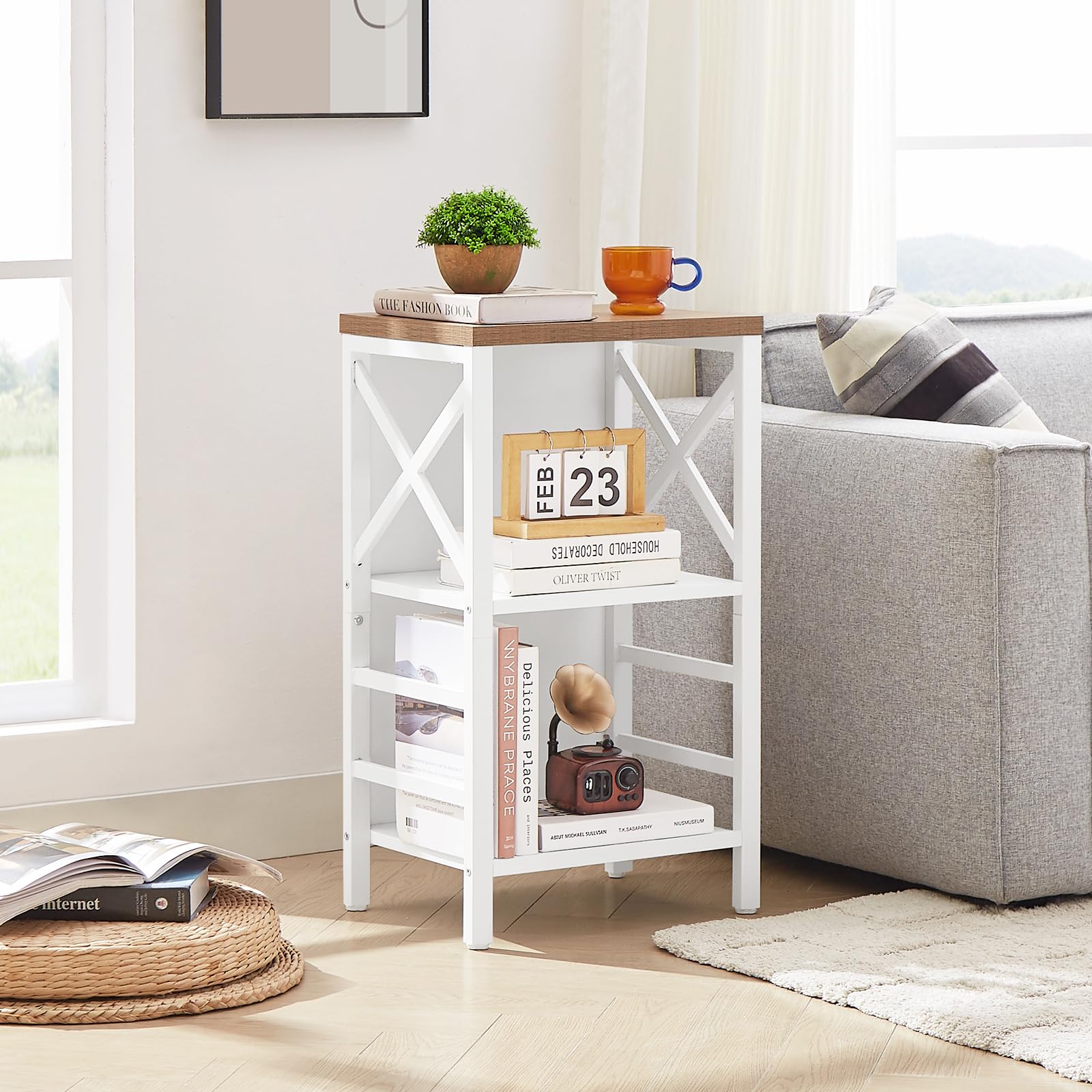 MNEETRUNG backboard detail prevents items from slipping off shelves