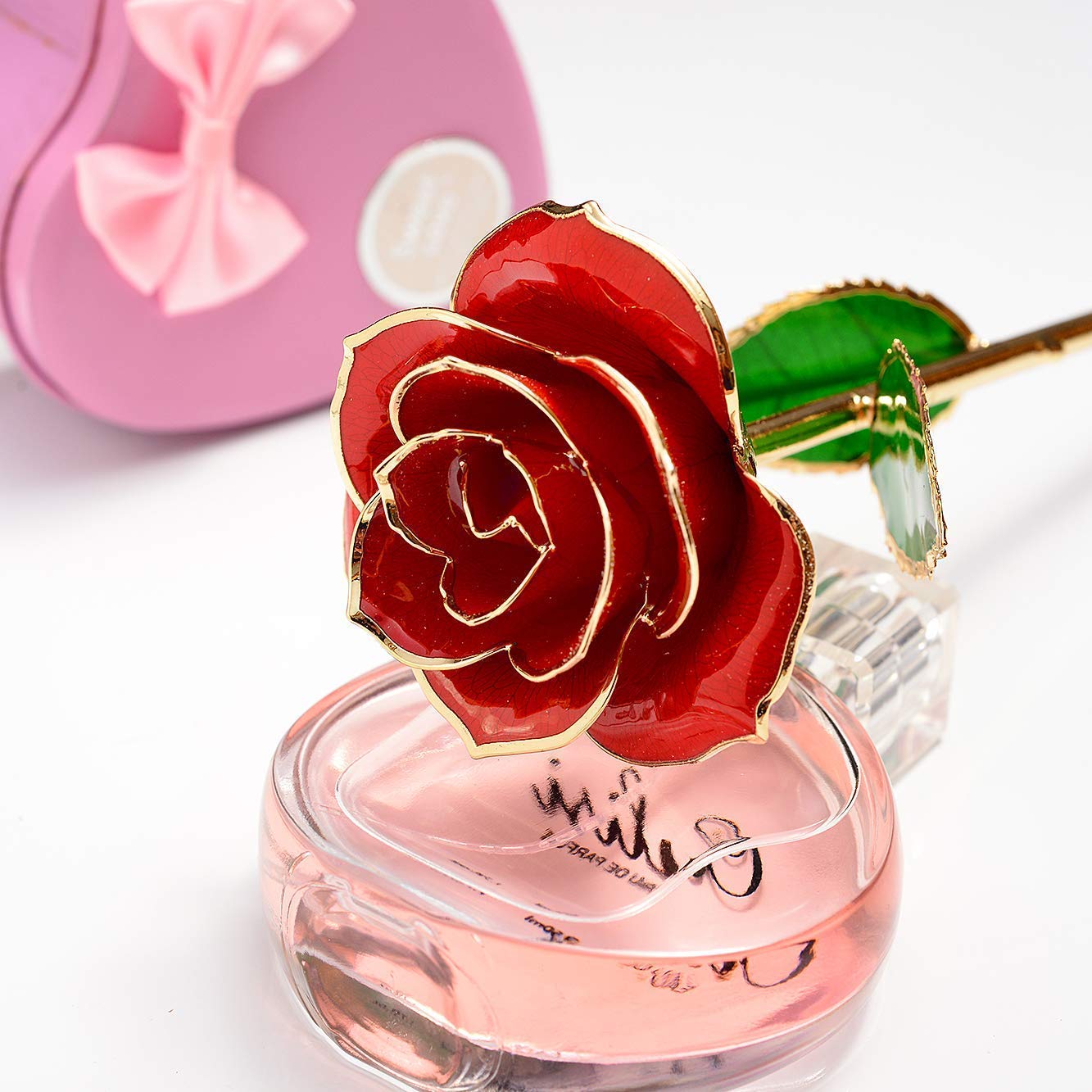 MNIEYU 24K gold dipped petals and leaves offer lasting luxury
