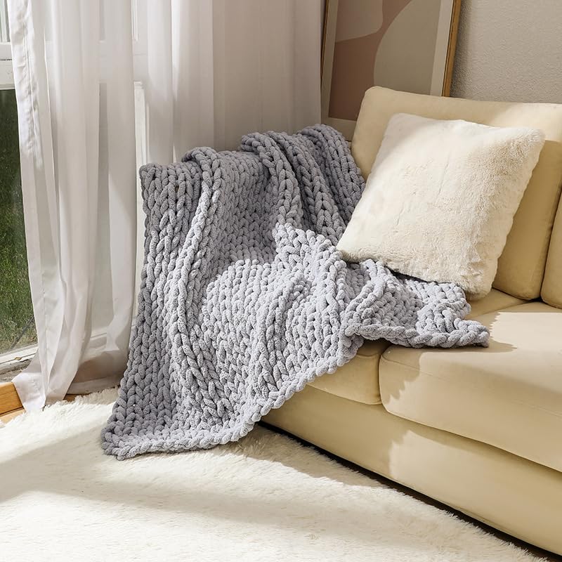 MocaDng travel-friendly chenille throw for cozy trips