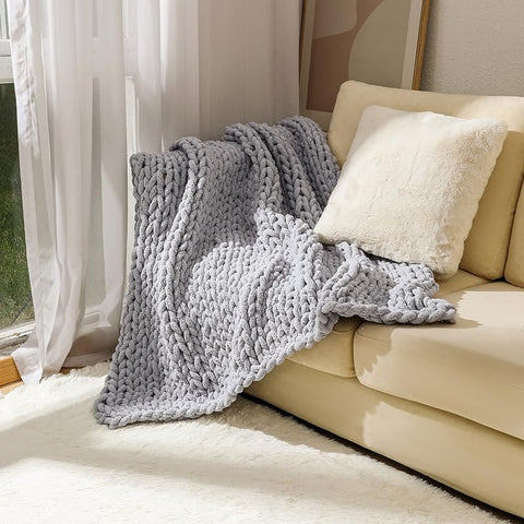 MocaDng travel-friendly chenille throw for cozy trips