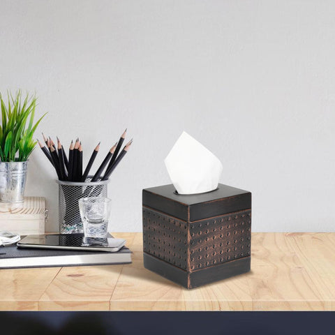 MOCHTERO versatile square-fit tissue cover works in bathrooms, bedrooms, and offices.