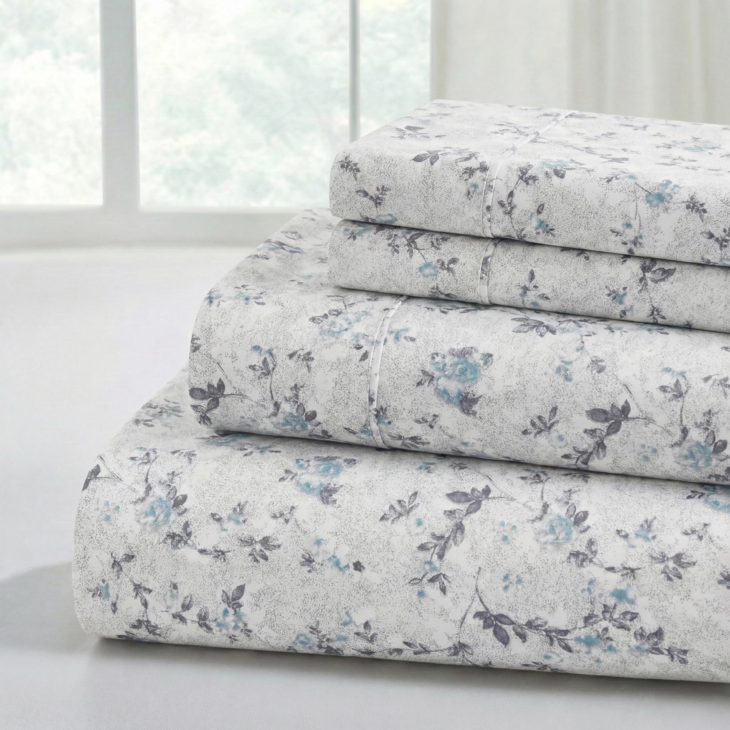 Modern Threads Kashmir Rose Blue flat sheet with a soft rose print for a luxurious, wrinkle-free bed.
