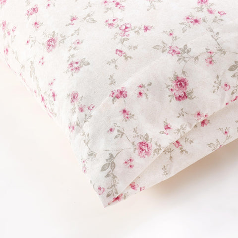 Modern Threads Kashmir Rose king wrinkle resistance, easy care and quick drying.