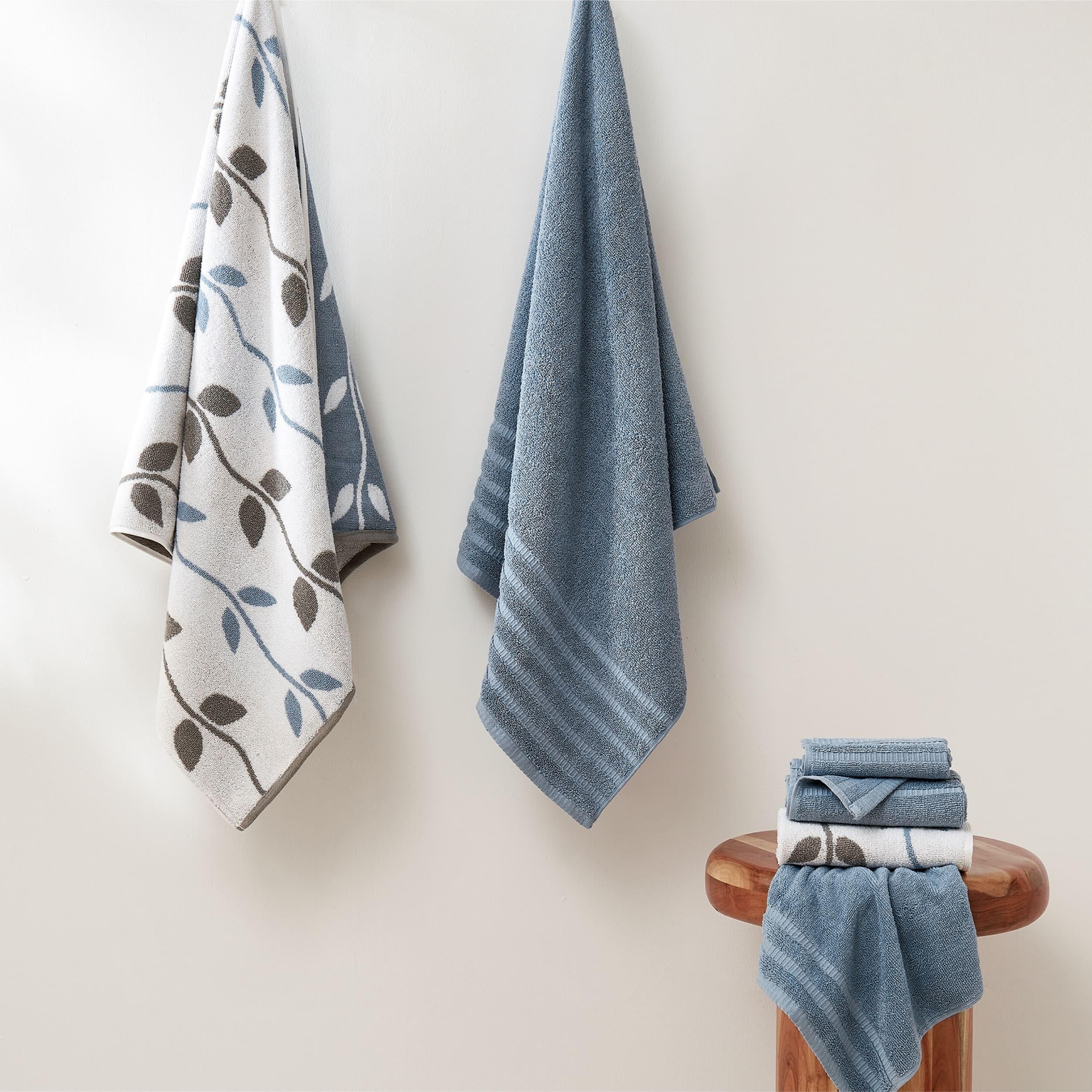 Modern Threads Natural Vine bath towels in 27x54 size demonstrate plush softness and quick-dry performance.