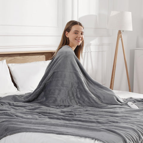 Fast heating and even warmth across the full surface of the blanket.