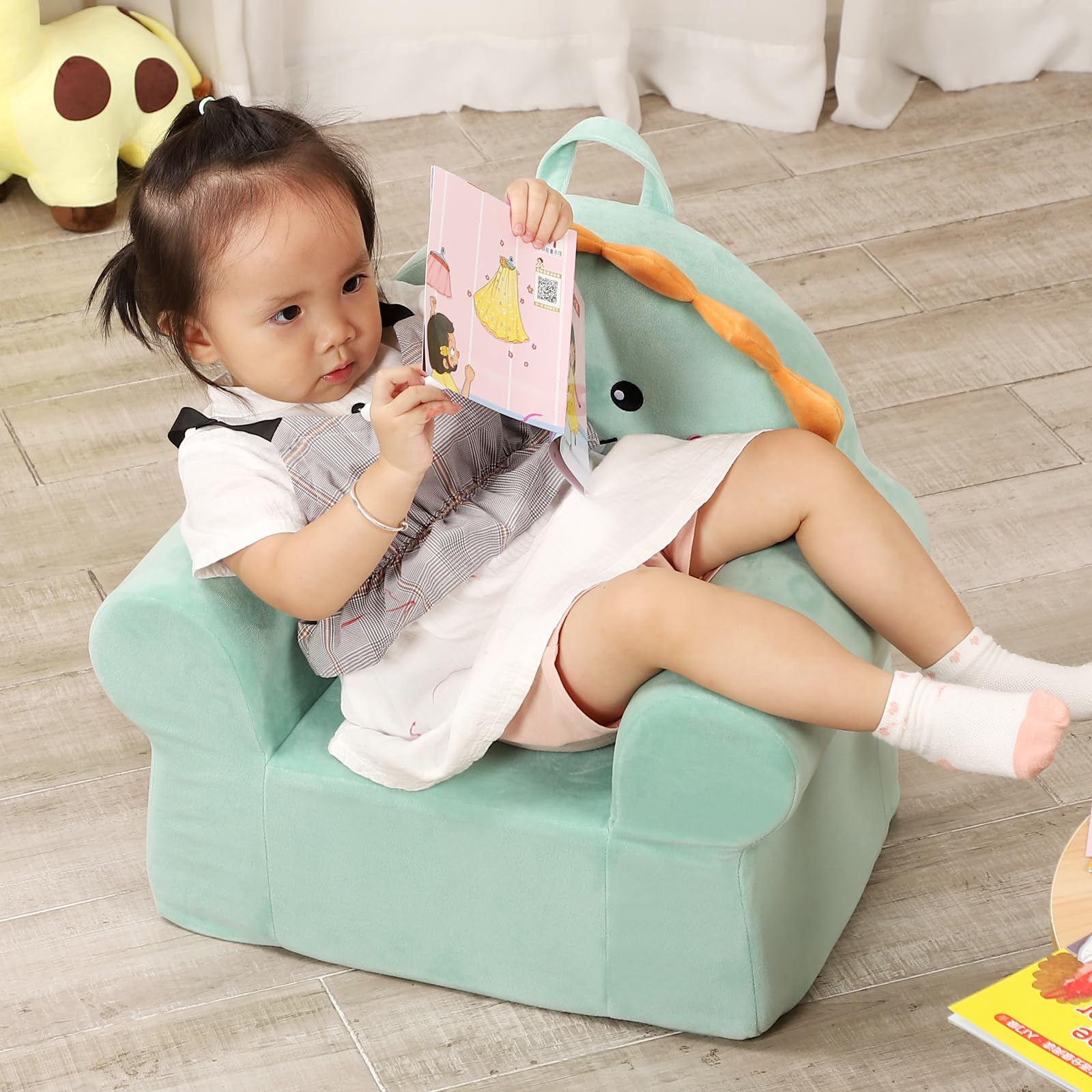 MOMCAYWEX cuddly toddler chair with dinosaur design sparks imaginative play.