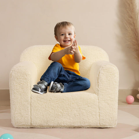 MOMCAYWEX Kids Sherpa Chair in use for reading or gaming.