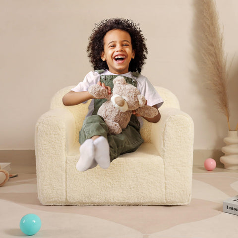 MOMCAYWEX Kids Sherpa Chair texture closeup highlighting soft plush material.