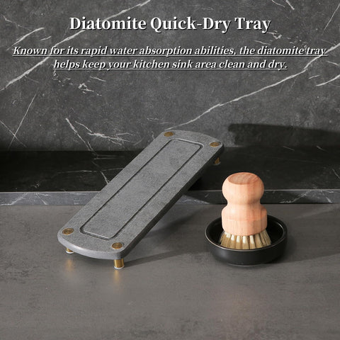 MOMEEMO ceramic brush holder keeps brushes neatly accessible.