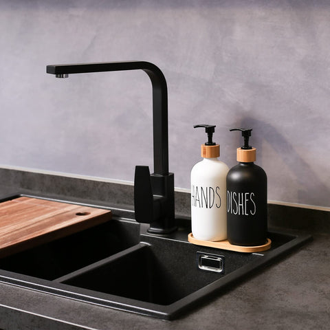 MOMEEMO Dish dispenser with pump keeps dish soap within easy reach.