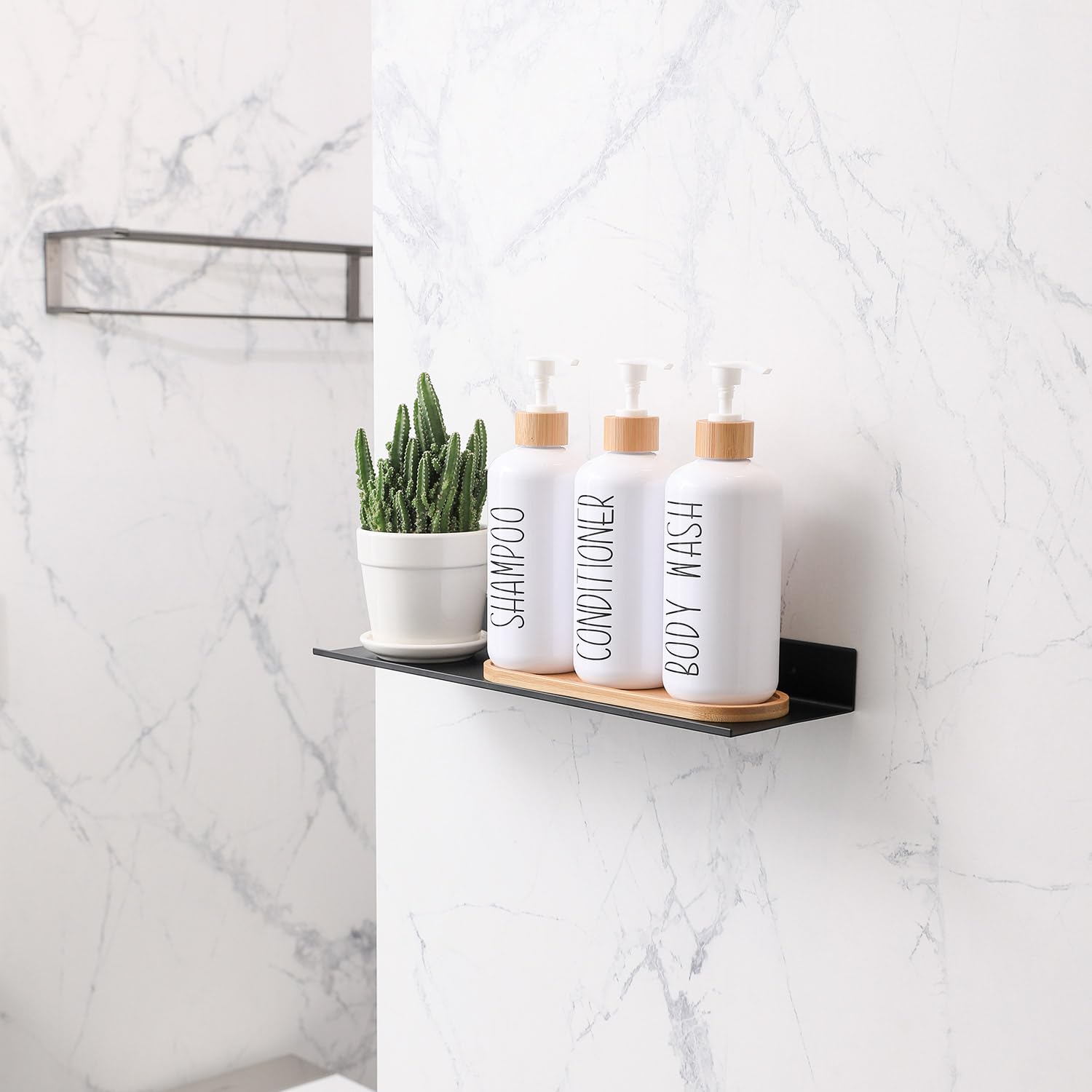 MOMEEMO white conditioner dispenser bottle featuring premium PET plastic and leak-free performance.