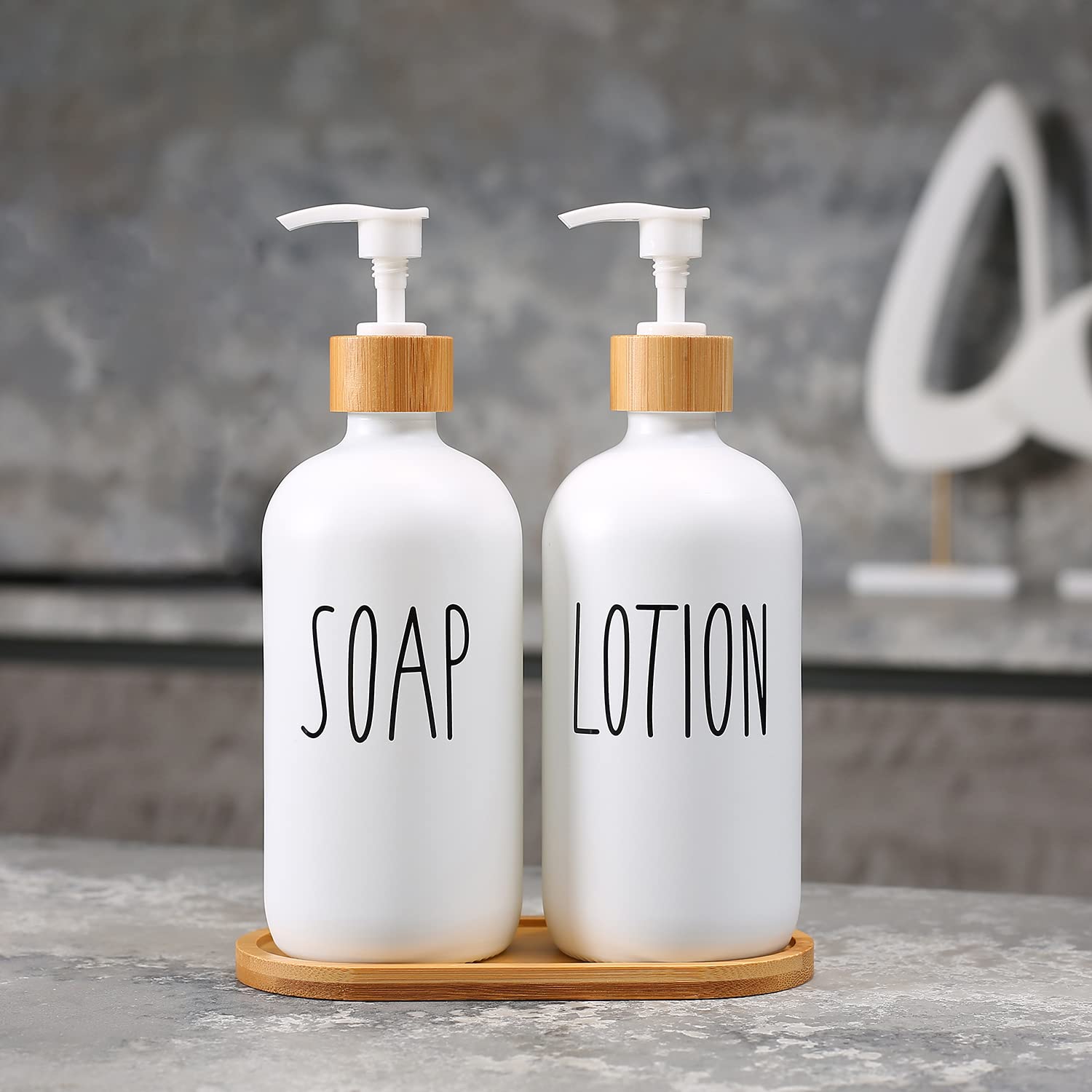 MOMEEMO white lotion dispenser for bathroom adds a clean, elegant touch