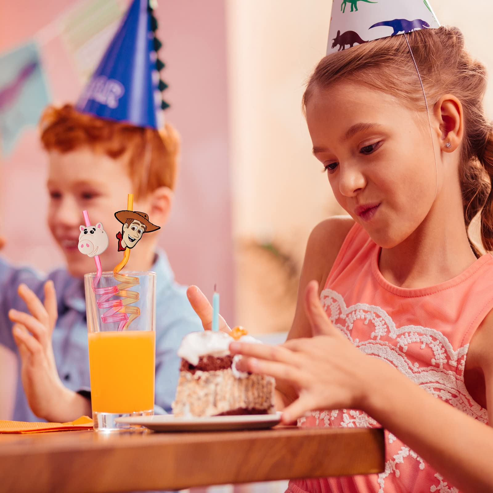 Momkutei dark-blue-pattern straw perfect for game night party sipping.