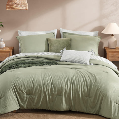 Monbix Queen Comforter Set green bed-in-a-bag for all-season coziness.