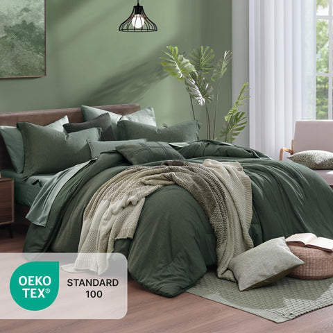 Monbix Queen fitted sheet shown with the flat sheet for a neat bed setup.