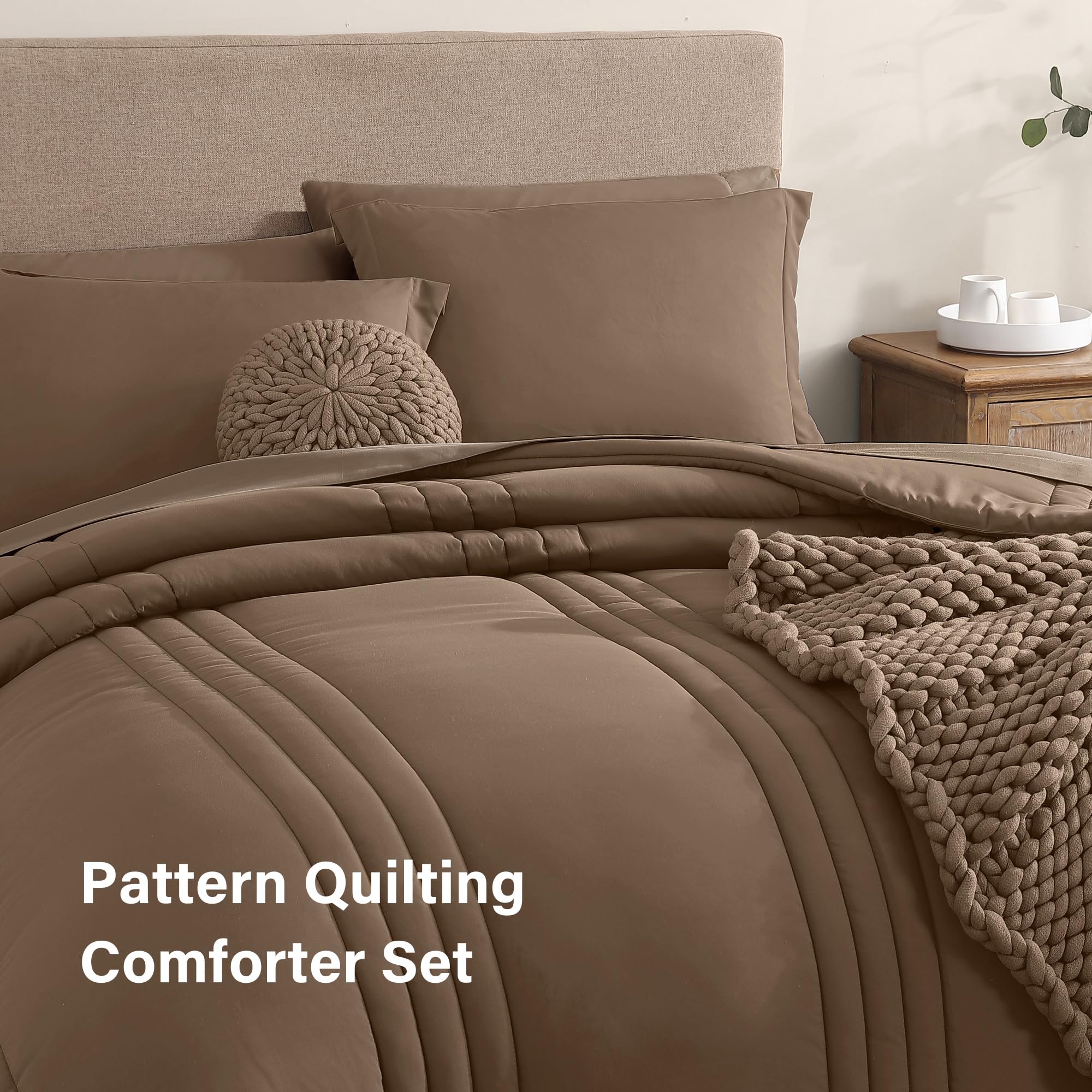 Monbix queen fitted sheet 60x80 with a 14-inch pocket for a snug fit.