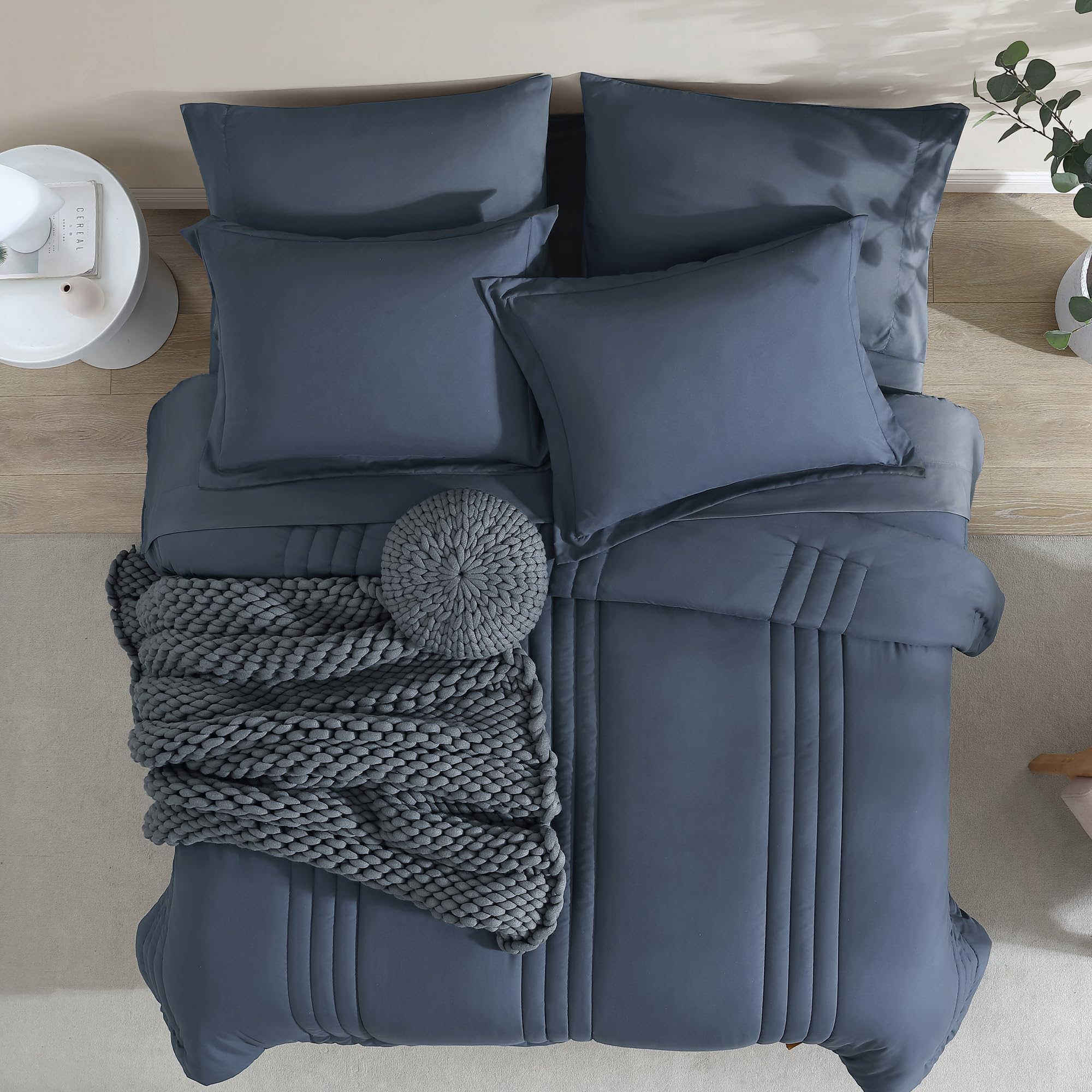 Monbix queen pillowcases offer smooth edges and gentle fabric touch.