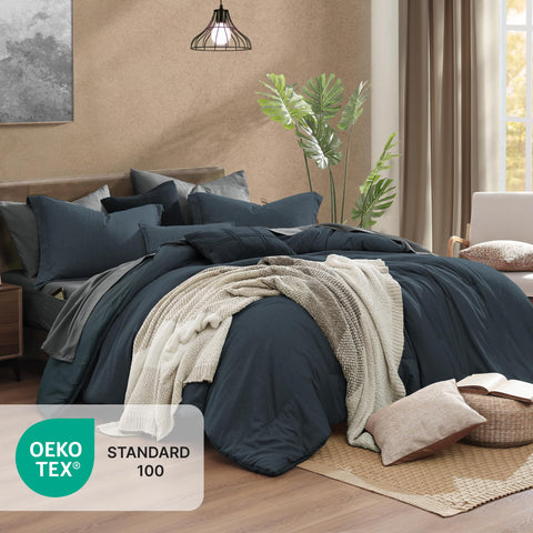 Monbix queen comforter vacuum-packaging shows compact storage and transport.