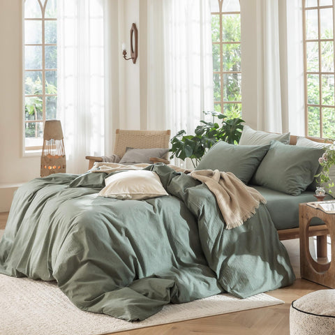 Moomee duvet cover showing hidden zip for seamless closure